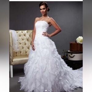 Monique Luo Strapless White Wedding Dress